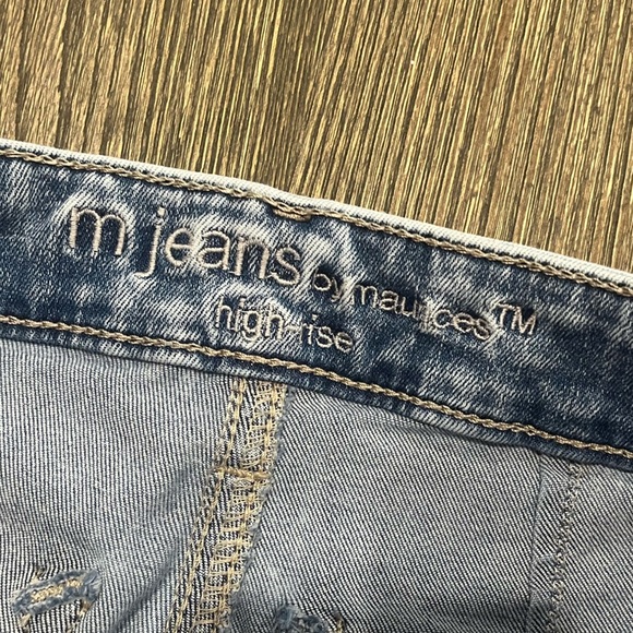 M Jeans by Maurices Skinny High Rise Button Fly Split Hem Acid Wash Size XS - Picture 7 of 13